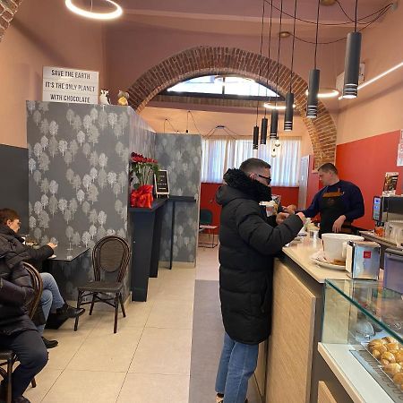 Central Home B&B Cosenza Bagian luar foto