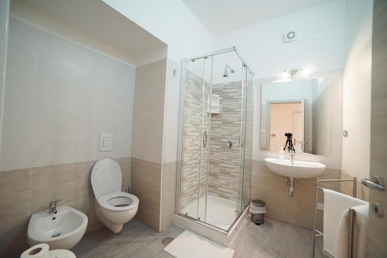 Central Home B&B Cosenza Bagian luar foto