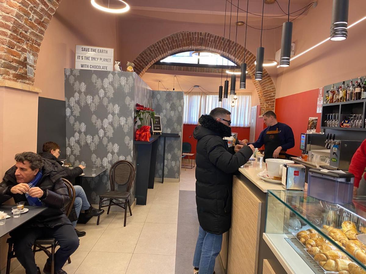 Central Home B&B Cosenza Bagian luar foto
